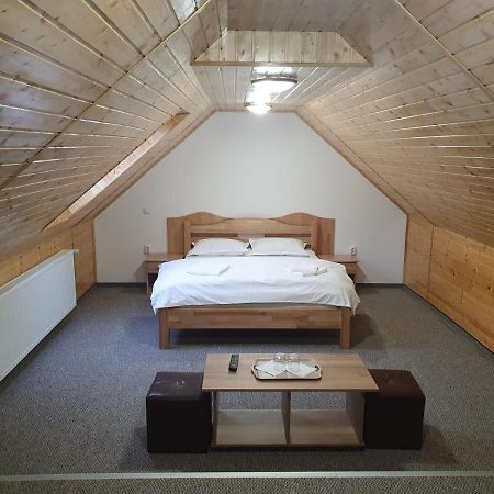 Casa Miruna & Noris Bran  Extérieur photo