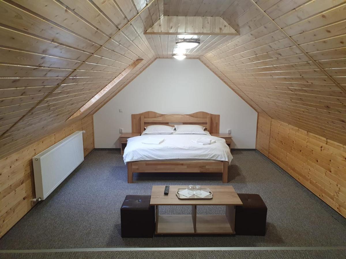 Casa Miruna & Noris Bran  Extérieur photo