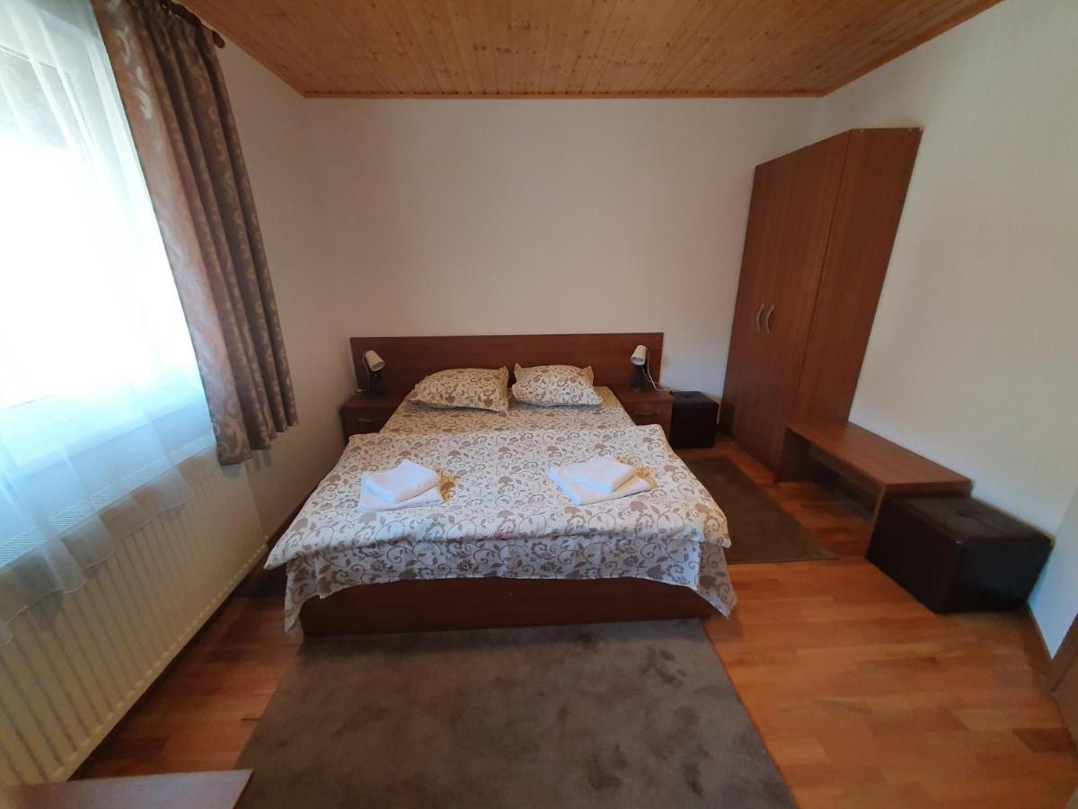 Casa Miruna & Noris Bran  Extérieur photo